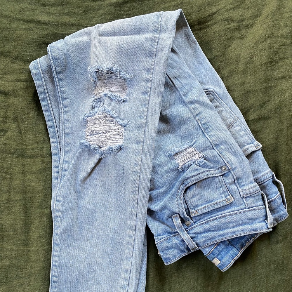 Levi High Rise Skinny size 26